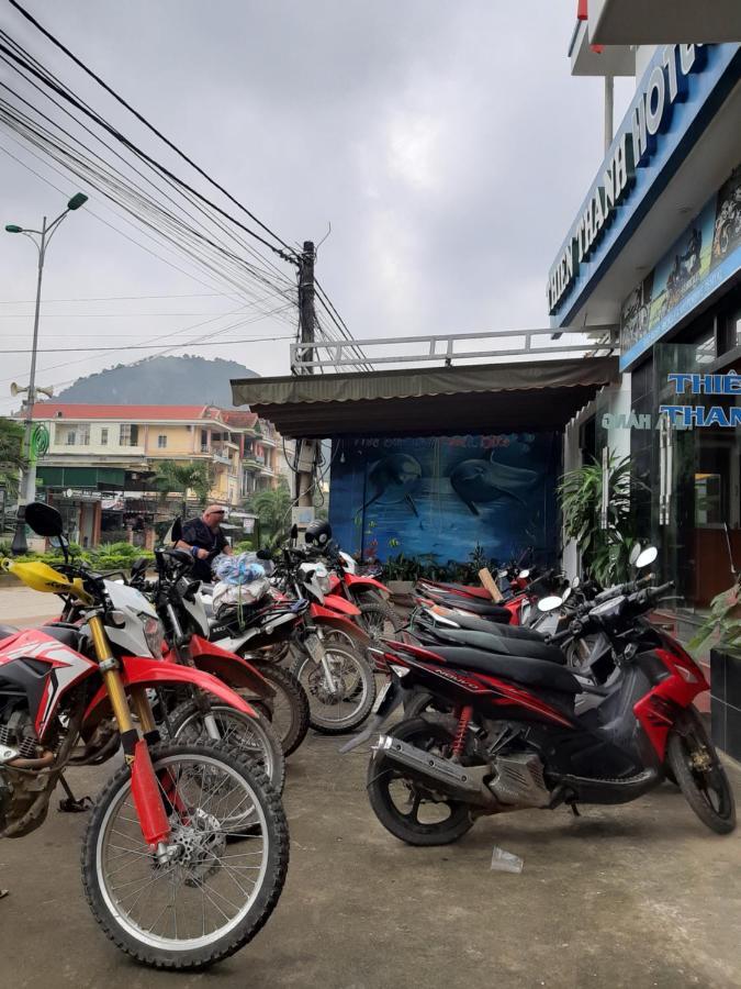 Thien Thanh Hotel Фонгня Екстер'єр фото