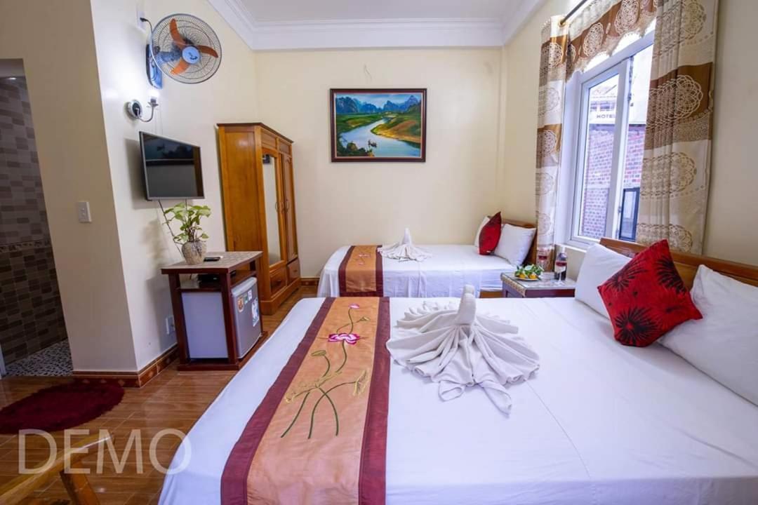 Thien Thanh Hotel Фонгня Екстер'єр фото